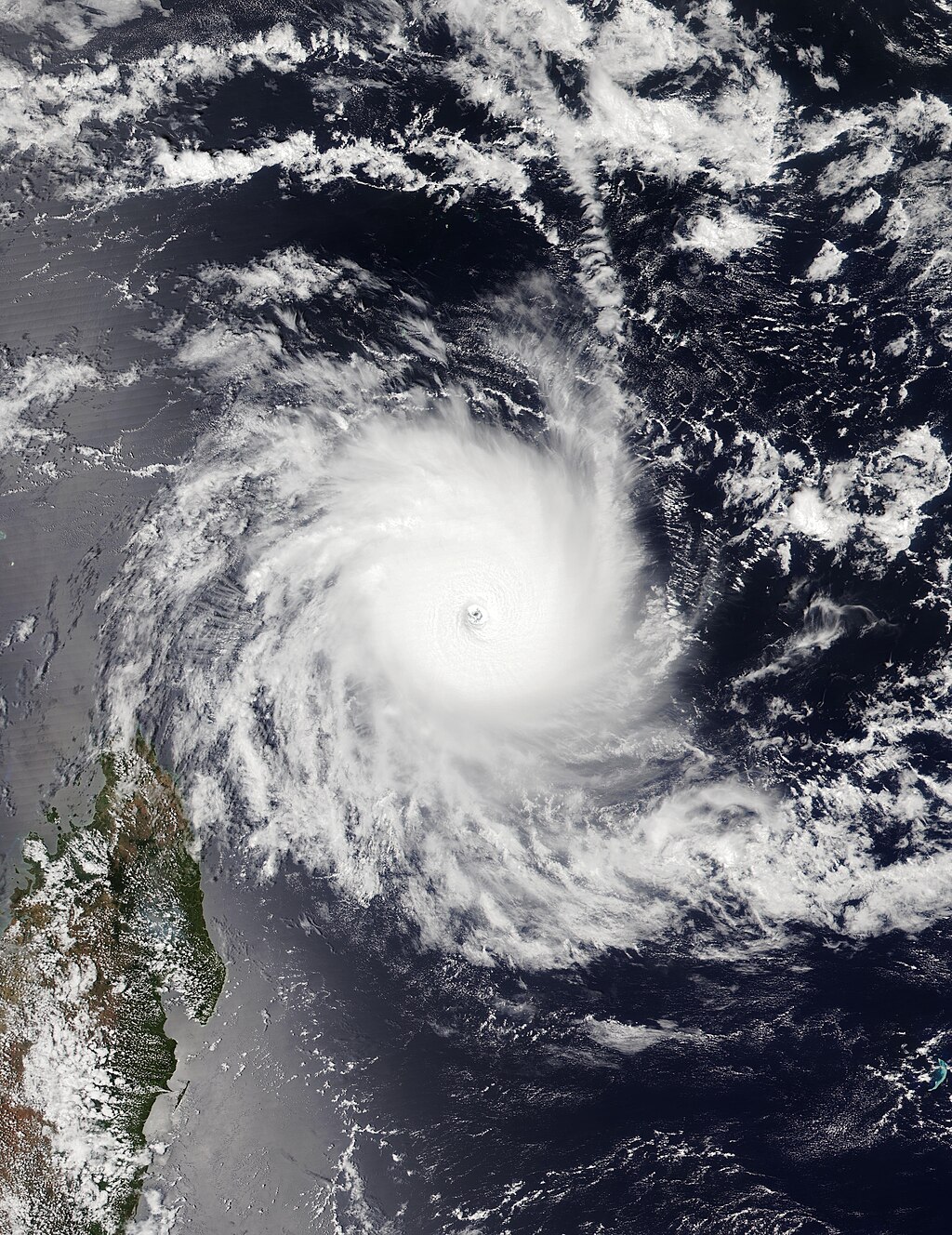 Mayotte : causes et gestion coloniales de la catastrophe